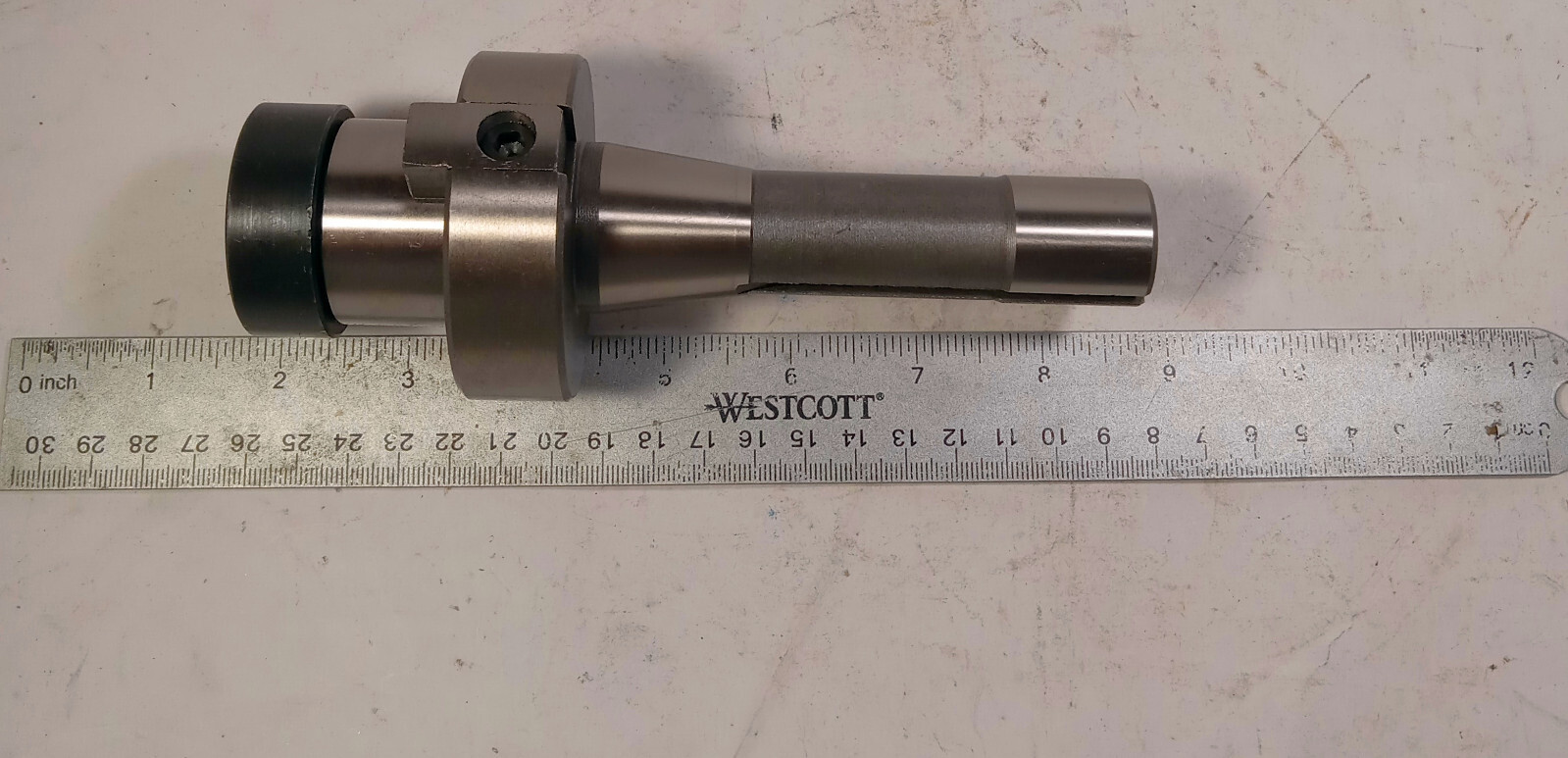 1 NEW HHIP 3900-1715 1 ½ “R-8 SHELL END MILL HOLDER NNB ***MAKE OFFER***