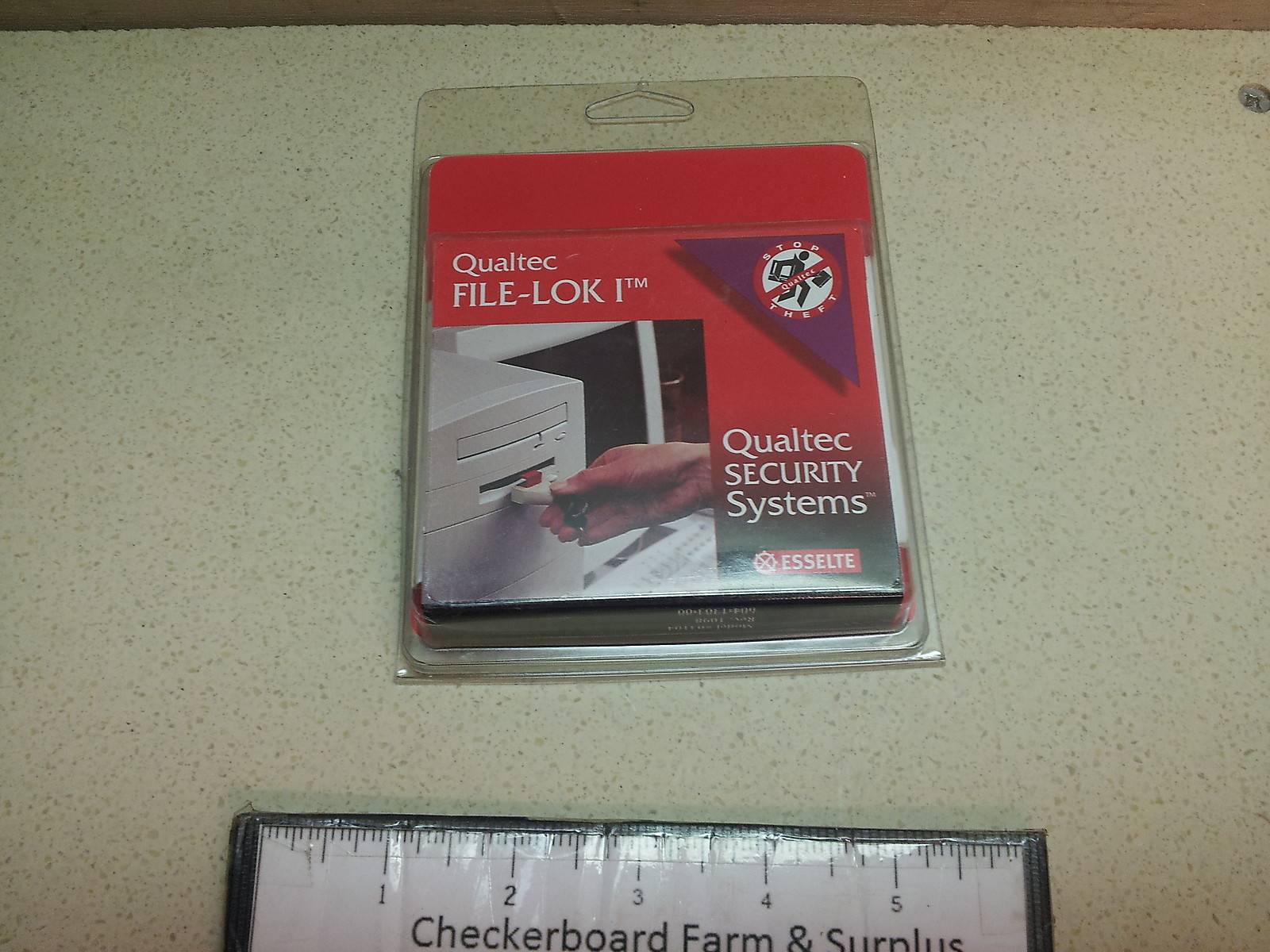 New Qualtec File-Lok l 1 PC Computer Security System 03104
