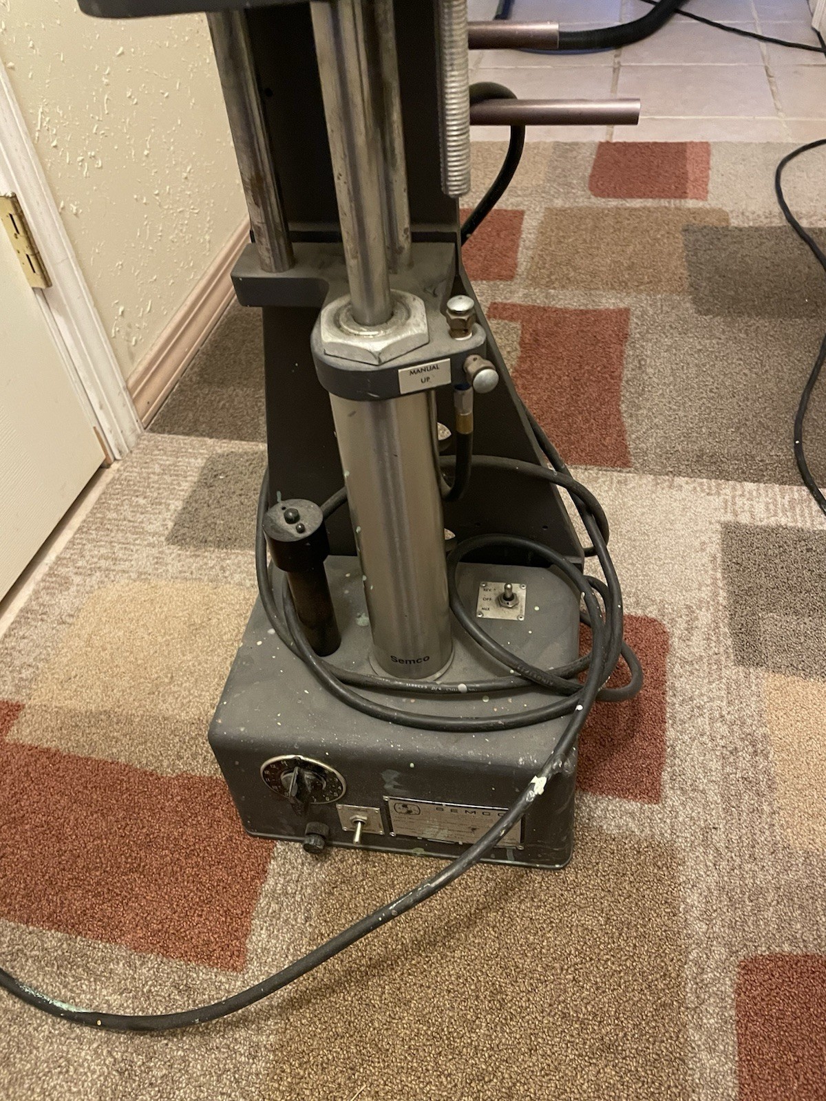 SEMCO Model 388 AUTOMATIC SEALANT PACKAGE MIXER Free Shipping