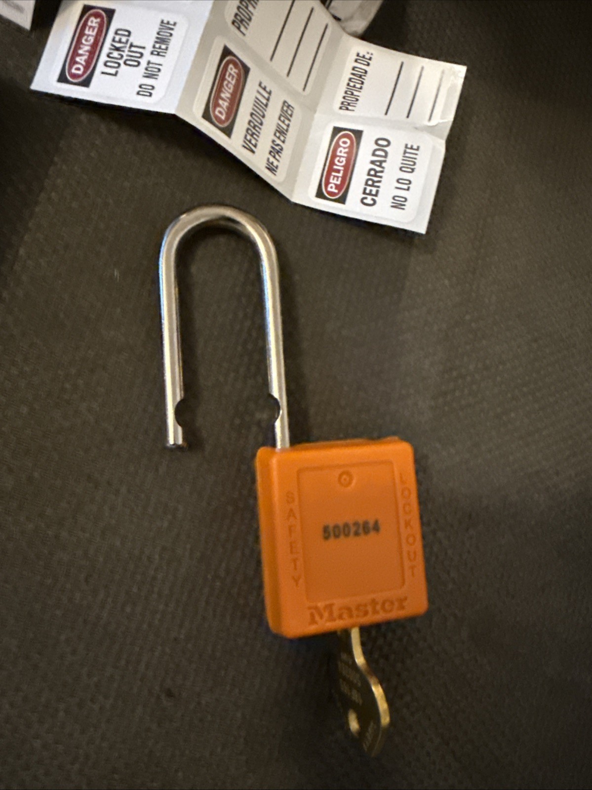 MASTER LOCK 410ORJLZ1HSK BOX OF 6 THERMOPLASTIC SAFETY PADLOCK HSK 410 LZ1 LOTO