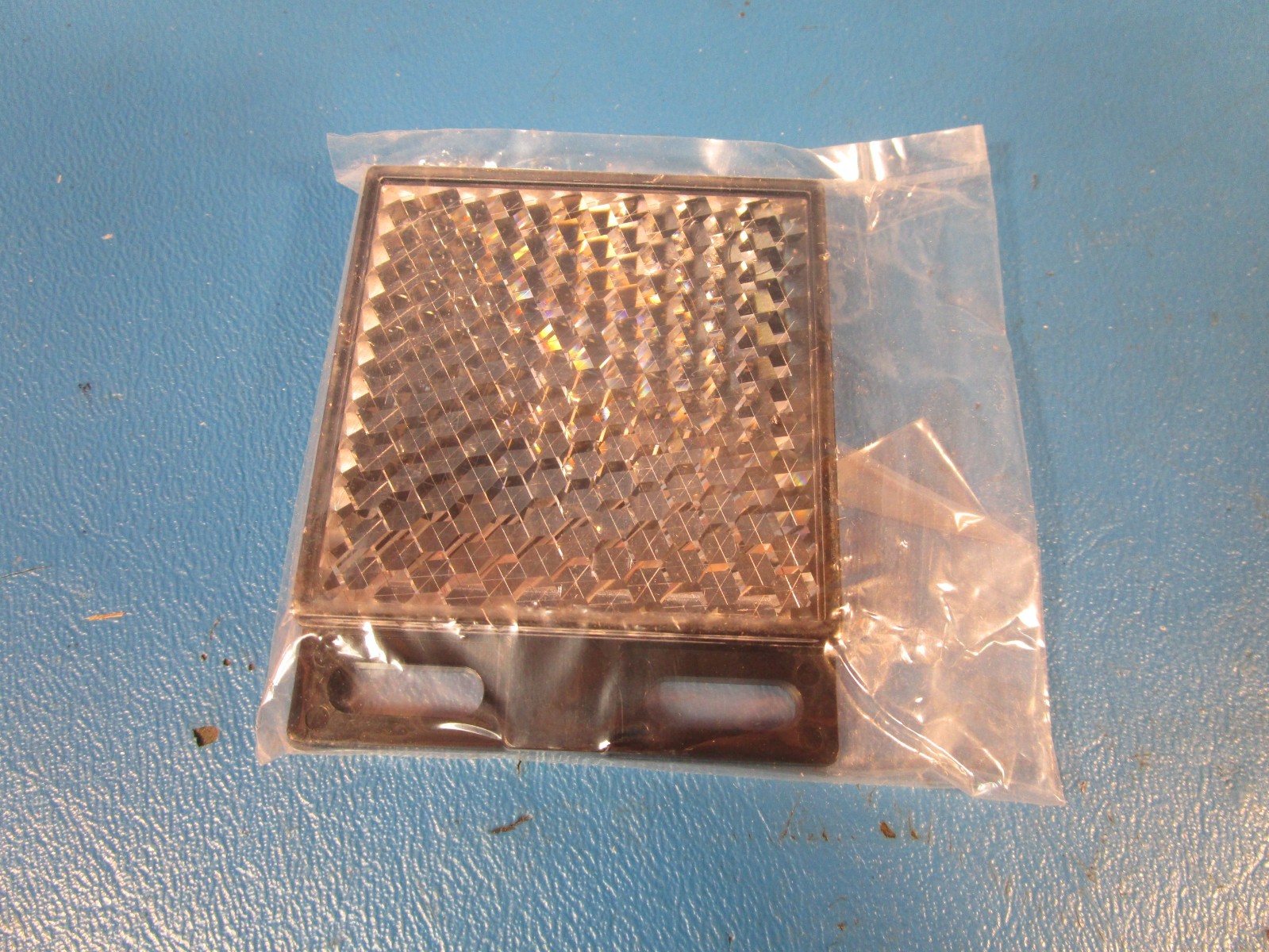 Sick WL100-P1439 Photoelectric Retro-Reflective Sensor
