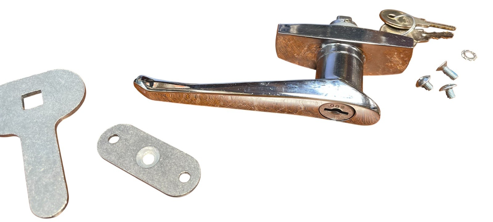LOCK 174 ASSEMBLING HANDLE TO CABINET DOOR, R0514, With Key, Mounting Hardware