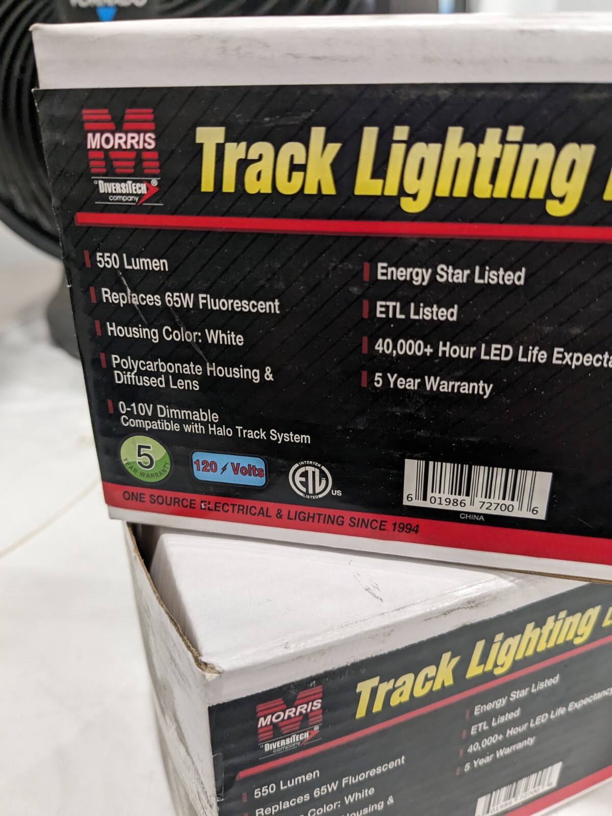MORRIS LED Track Lighting – White Halo Compatible – 120V – 8.5 W -Qty 2 72700
