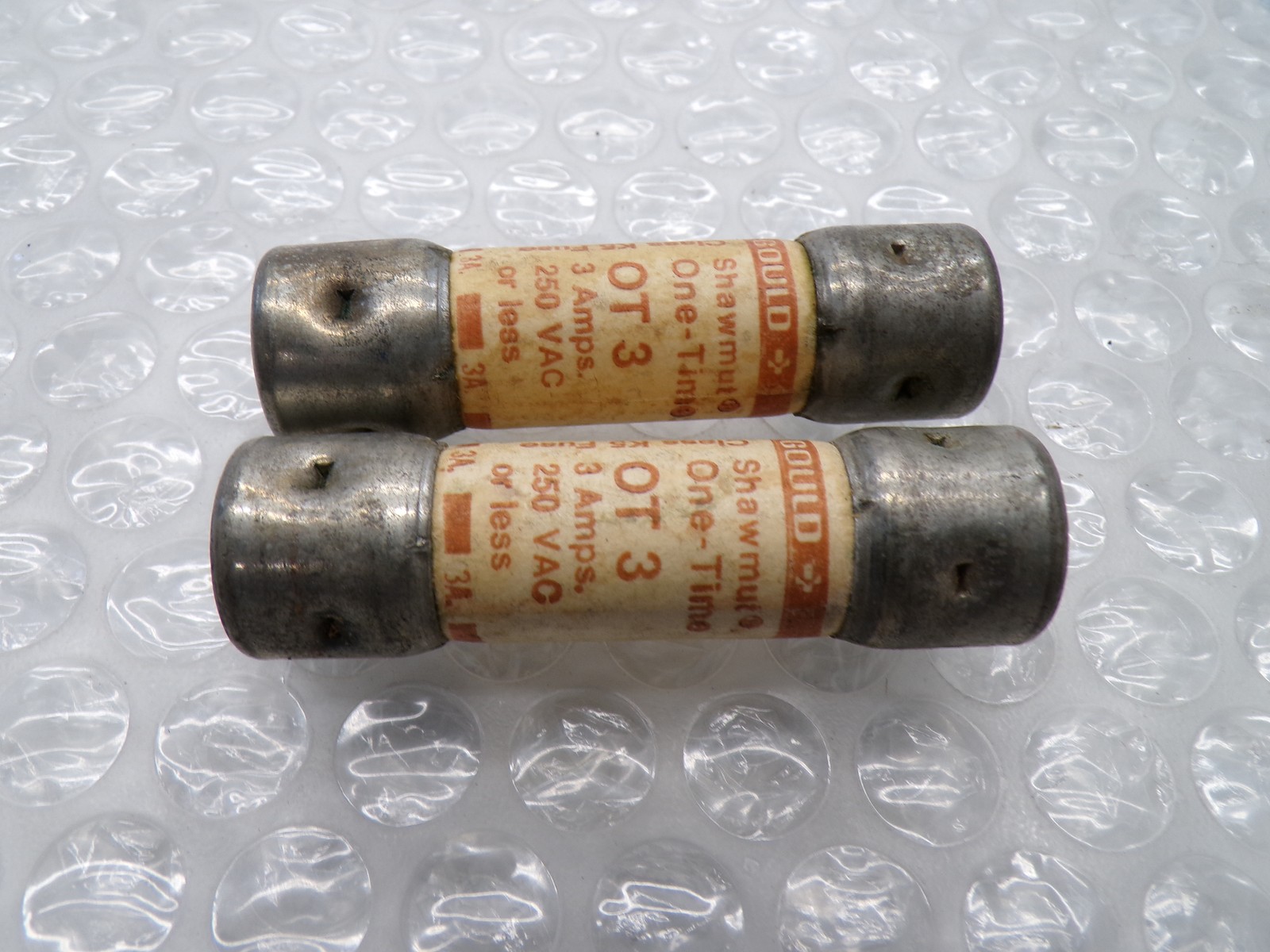 GOULD OT3 FUSE LOT OF 2 NSNP