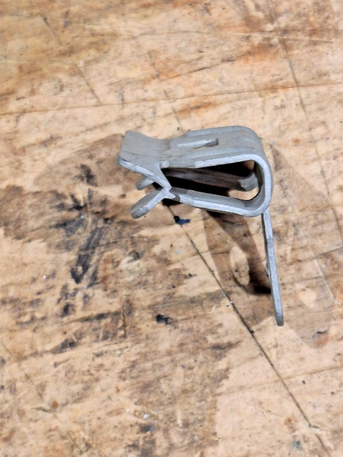 ERICO CADDY 4H24 170020 FLANGE CLAMP (BEAM CLAMP) – BOX OF 95