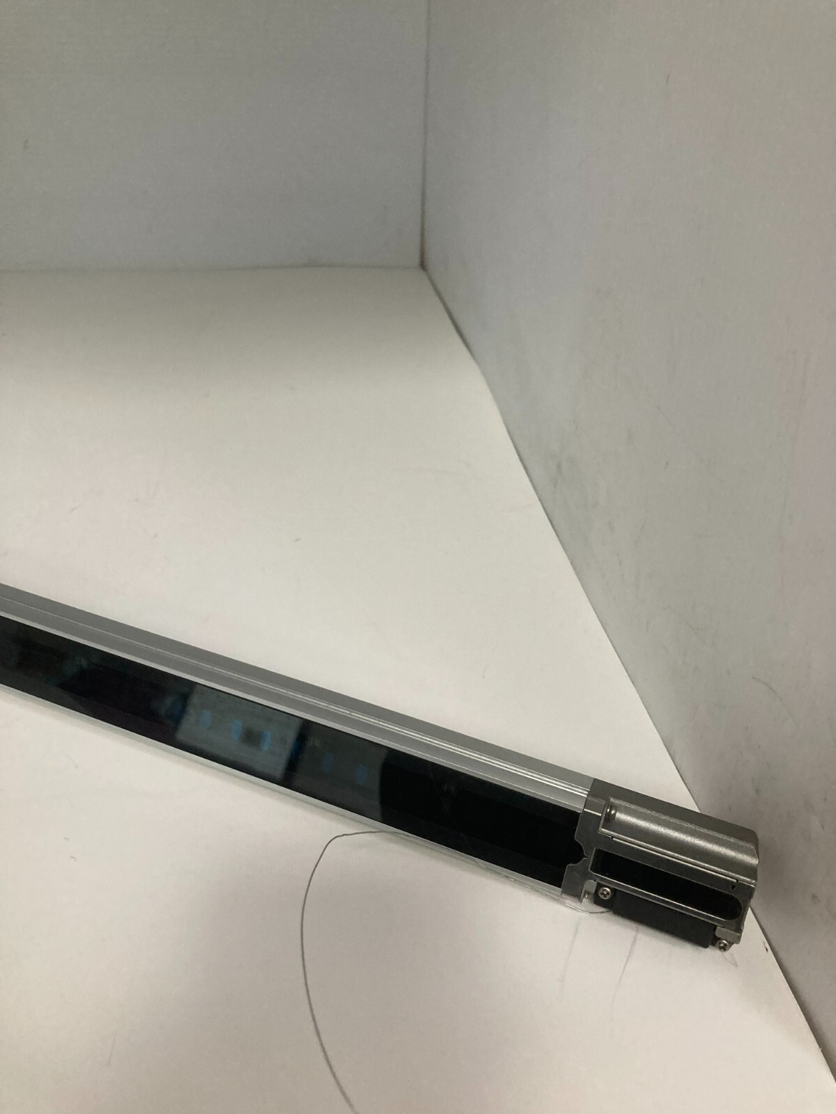 KEYENCE SL-V71F SAFETY LIGHT CURTAIN TRANSMITER 24VDC 15.7MS RESPONSE TIME
