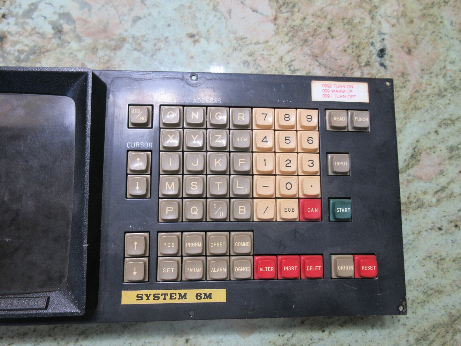 FANUC SYSTEM 6T MDI/CRT UNIT TYPE A02B-0051-C012 NO. N2784 1981 08