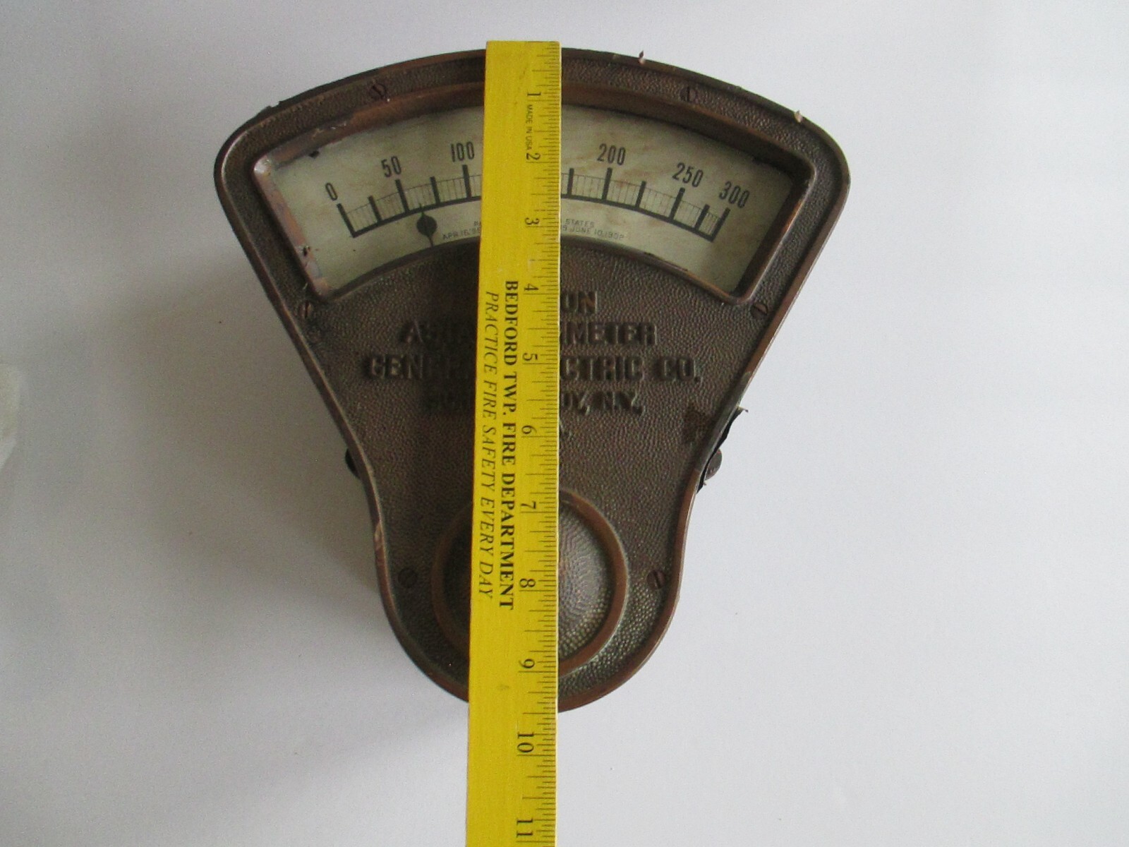 Antique Brass Plated GENERAL ELECTRIC Amp Thompson Astatic Meter , 9.5″ C59