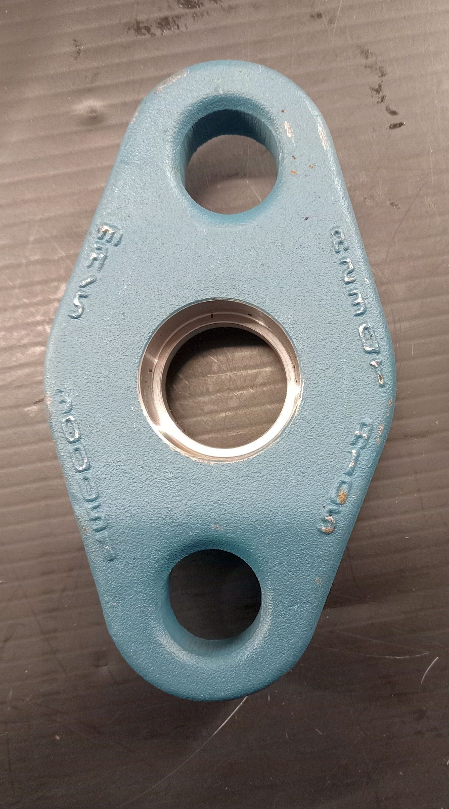 2 NEW UNBRANDED 300051 2 BOLT FLANGED PILLOW BLOCK HOUSING NNB ***MAKE OFFER***