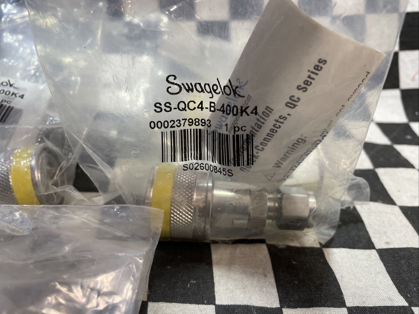 SWAGELOK Quick Connect 1/4″, SS-QC4-B-400K4, LOT OF 9, SHIPSAMEDAY$1220P12