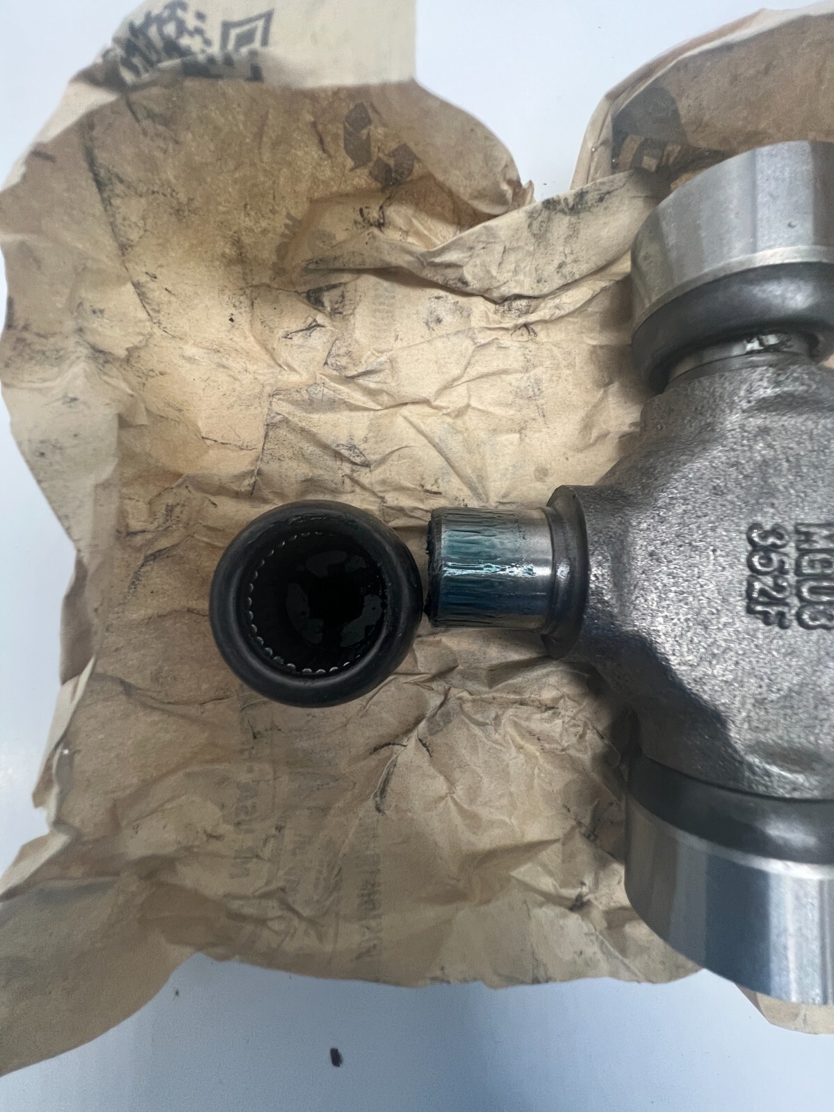 MOOG MOG-354 Genuine OEM Greaseable Premium Universal Joint 015-2175-8