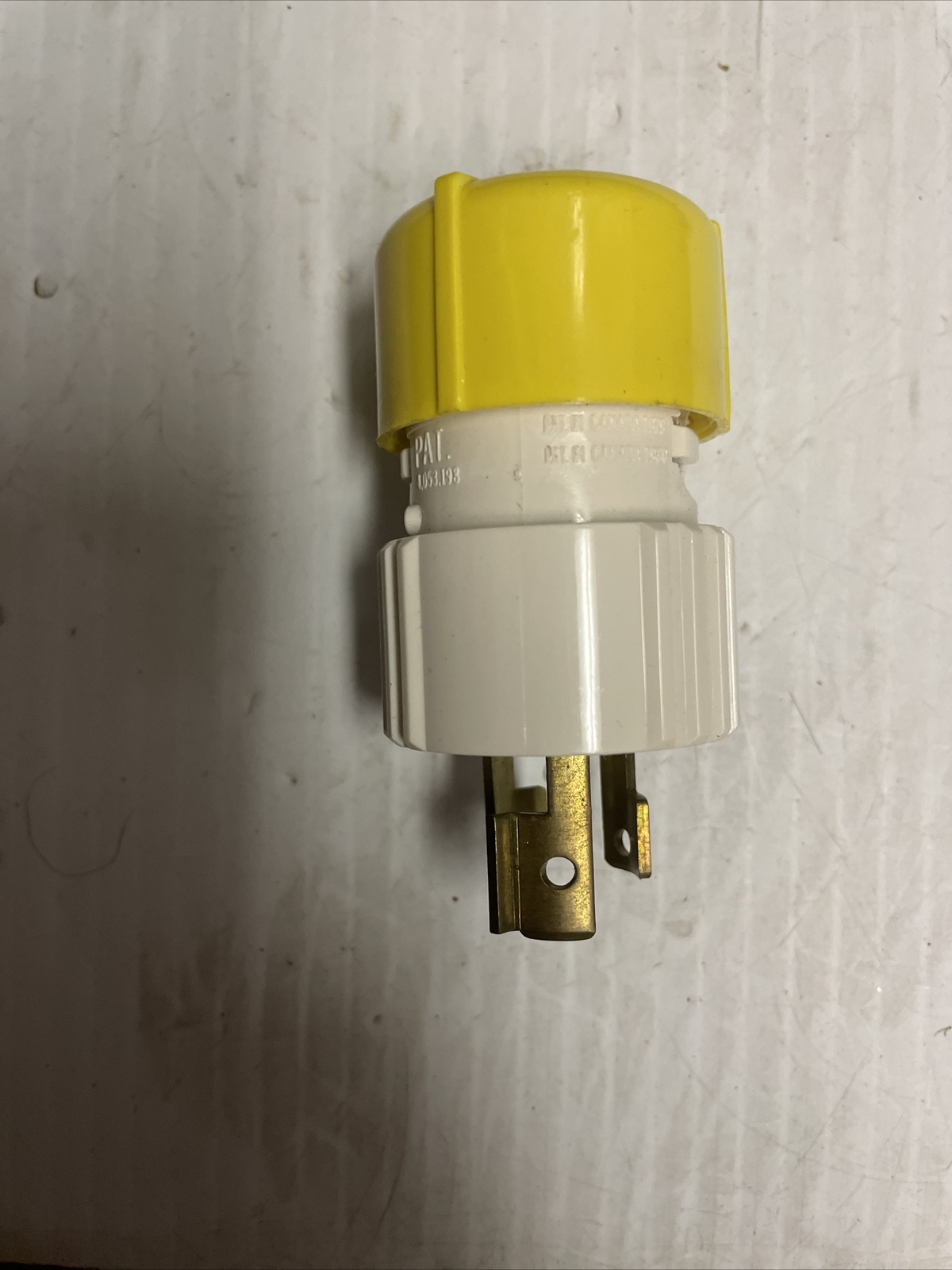 Slater 4729-C 15A 125V L5-15P 2P 3W Locking Blade Connector and Plug NIB