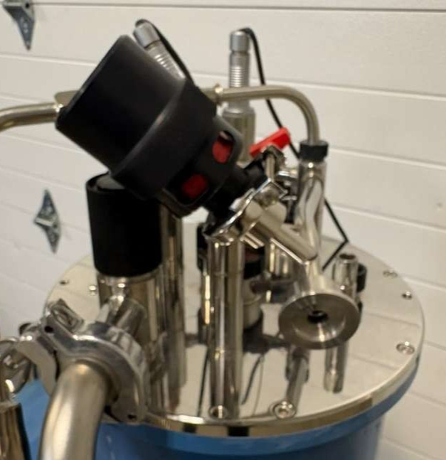 Oxford Instruments Newport Continuous Flow Liquid Helium Cryostat Part M-370-RC