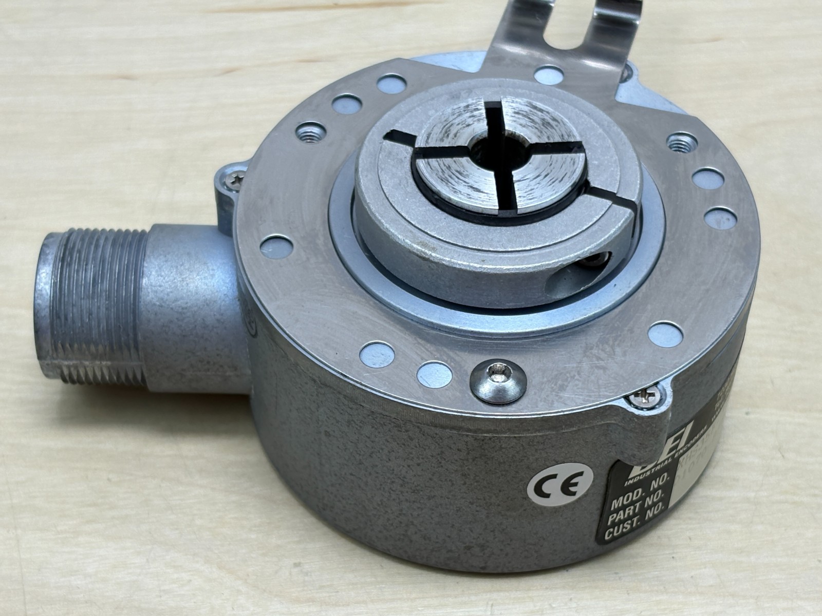 BEI XHS35F-37-R2-SS-10,000-T2-ABZC-28V/V-SM18 Encoder