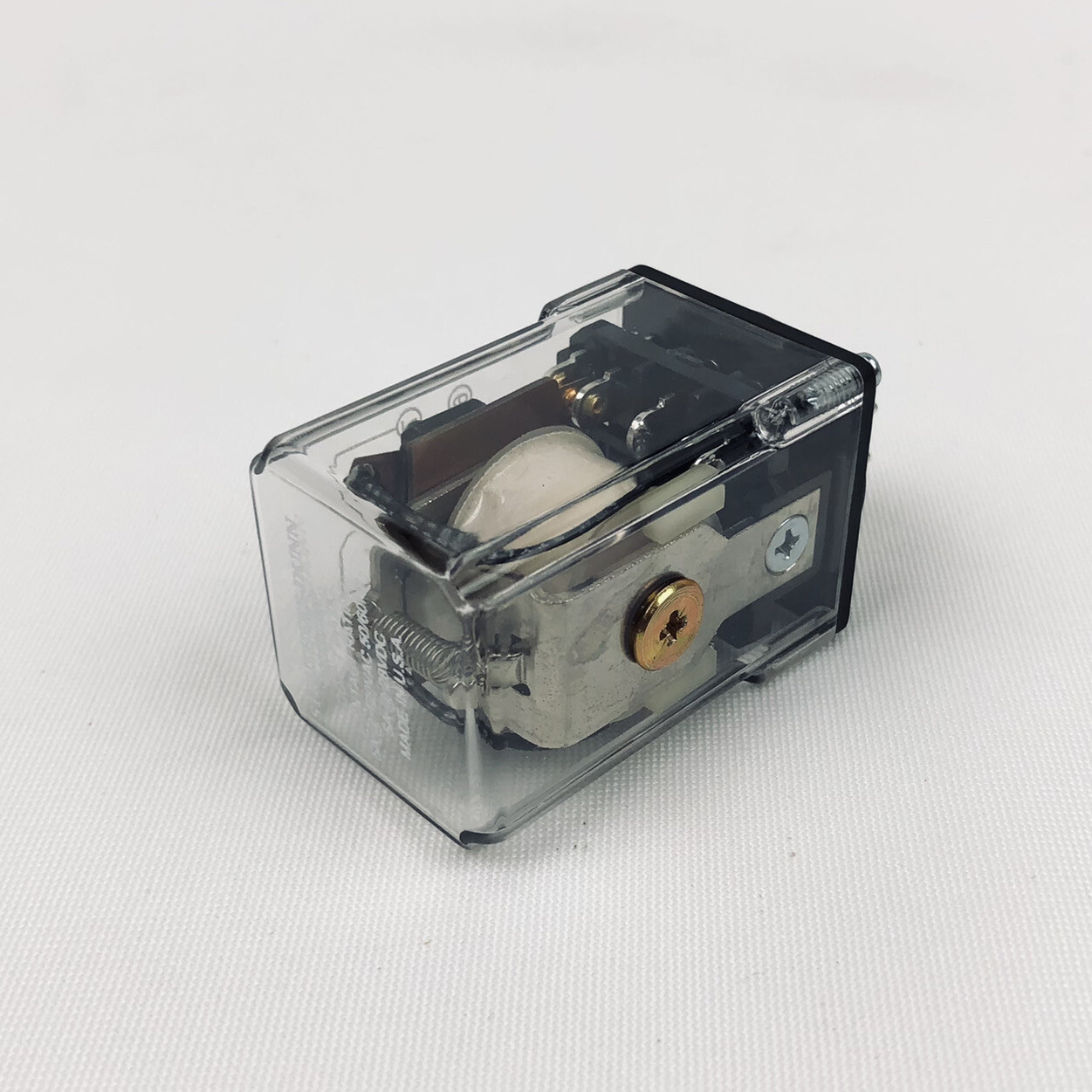 Struthers-Dunn 392XBX48P-7.MADC Electromechanical Relay 8-Pin