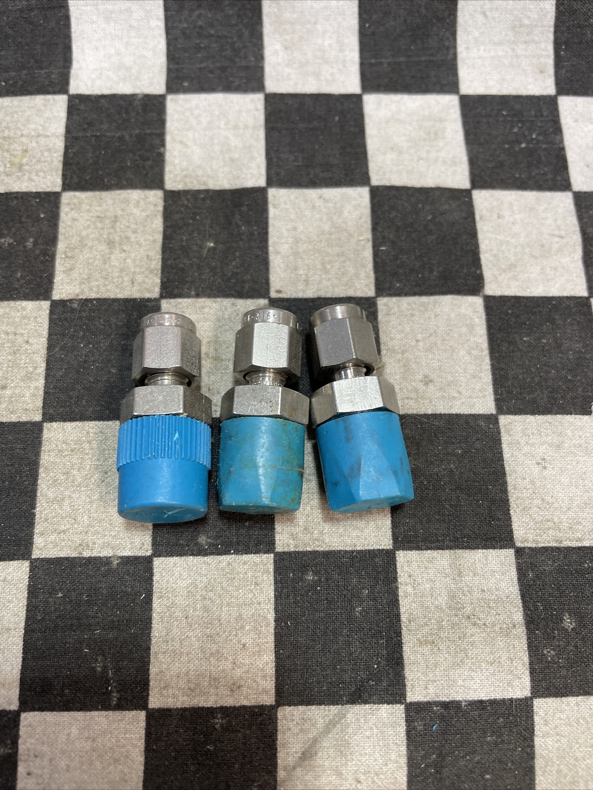 SWAGELOK SS-200-1-2 & SS-200-1-4, MALE ADAPRER, LOT OF 8, SHIPSAMEDAY #1326V28