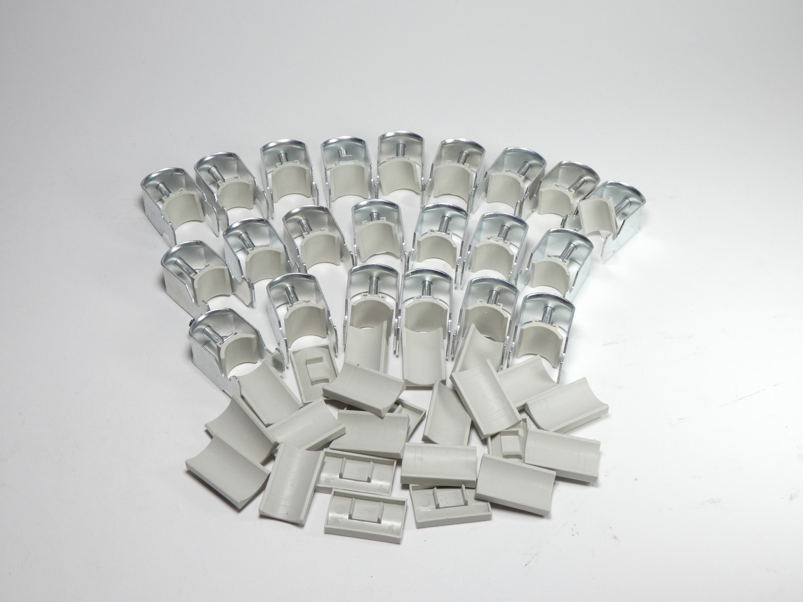 *Lot of 22* Rittal 9722 Cable Rail Clamps – NEW Surplus!