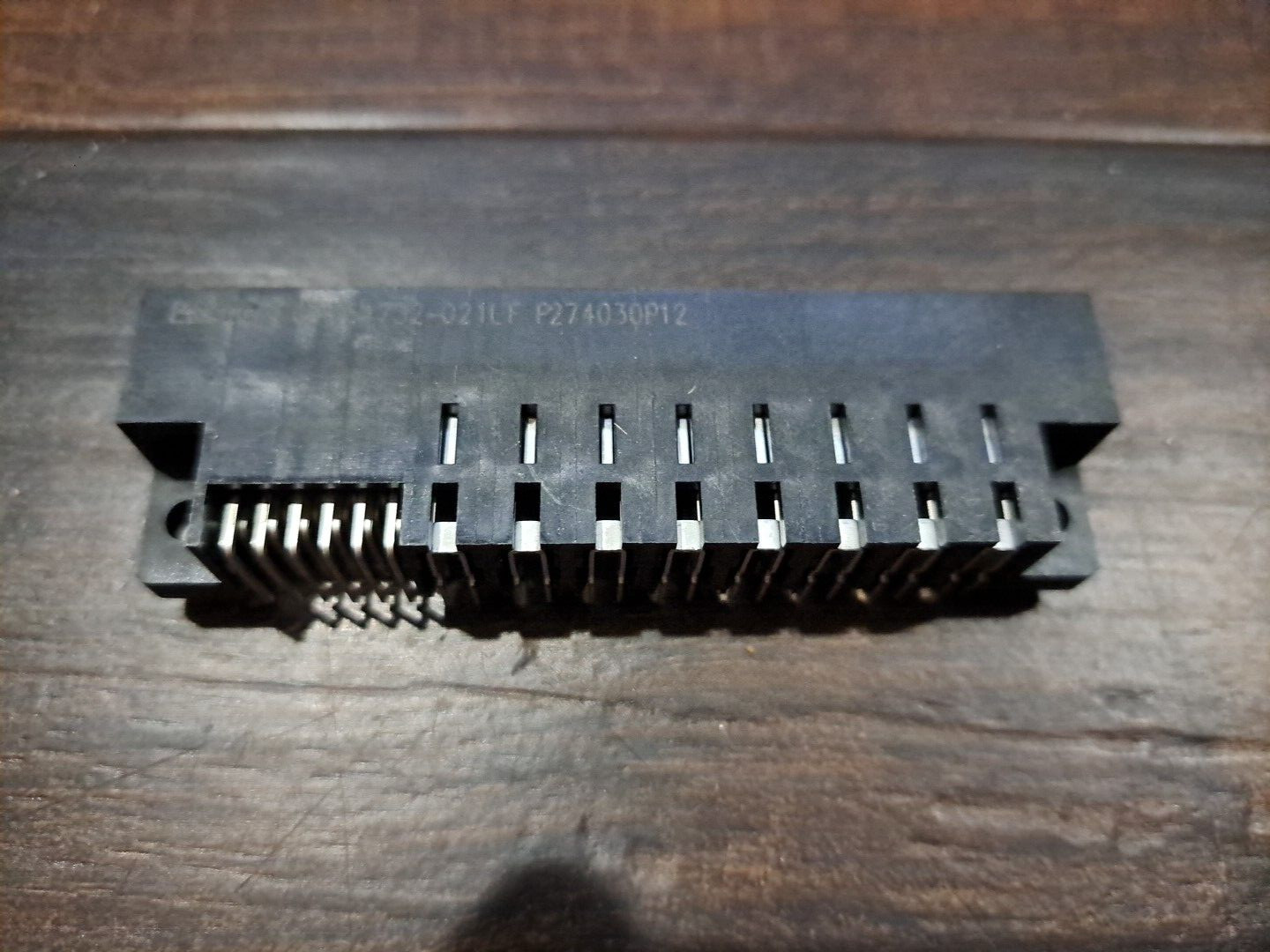 FCI Amphenol 51732-021LF Conn HDR Blade PWR 32POS EDGE MT