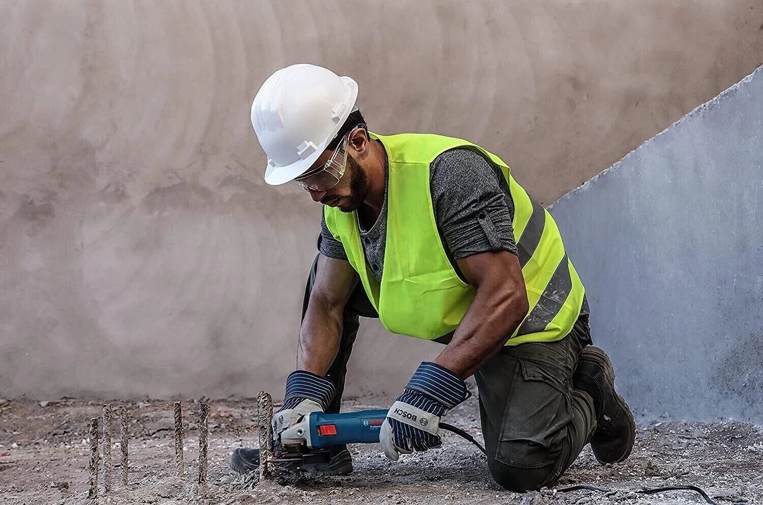 Bosch 100mm 750W Angle Grinder GWS 750-100, 220 Volt , Free shipping