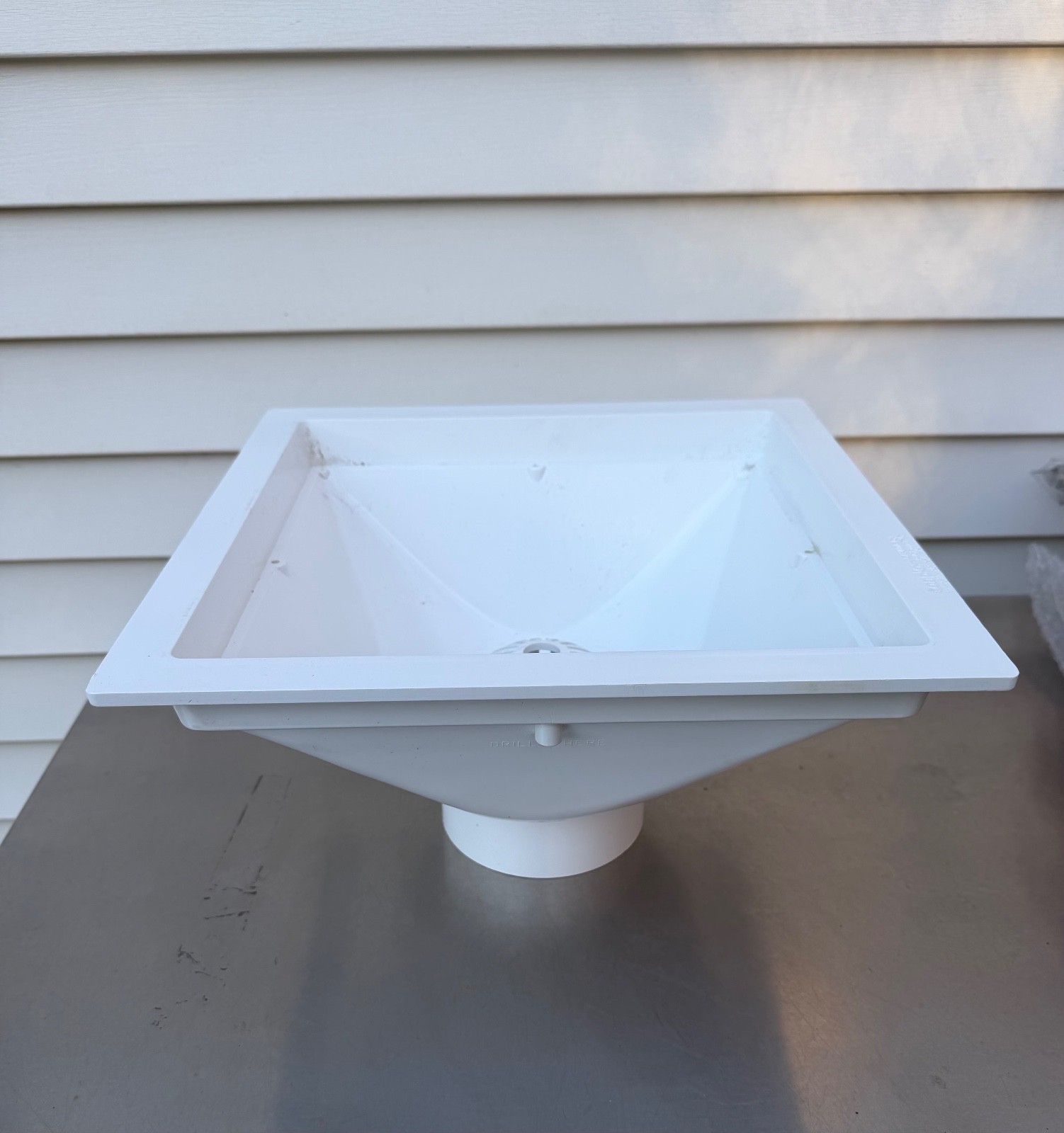 Canplas PVC1 4712-1 12″ X 12″ X 6″ X 4″ PVC Floor Sink Heavy Duty Canada