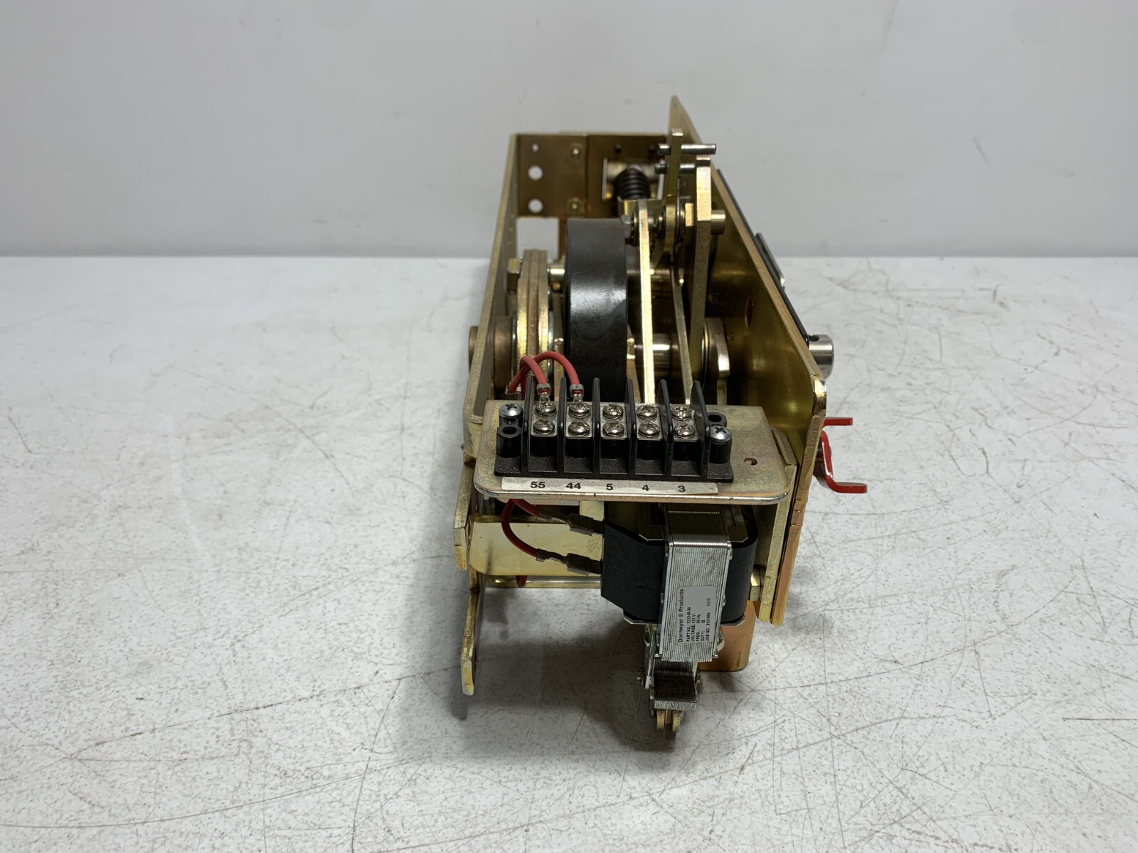 Shunt Trip Operator for 15kV 1600A Switchgear w/ Manual Lever & Coil