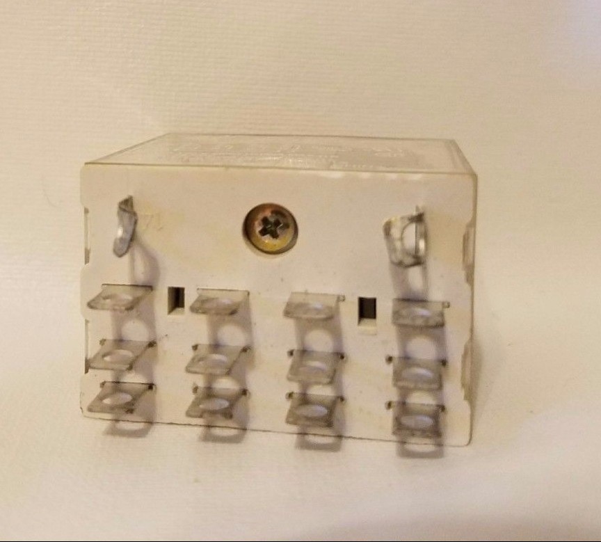 Struthers-Dunn Magnecraft 284XDXC Relay 24VDC Coil 24 VDC