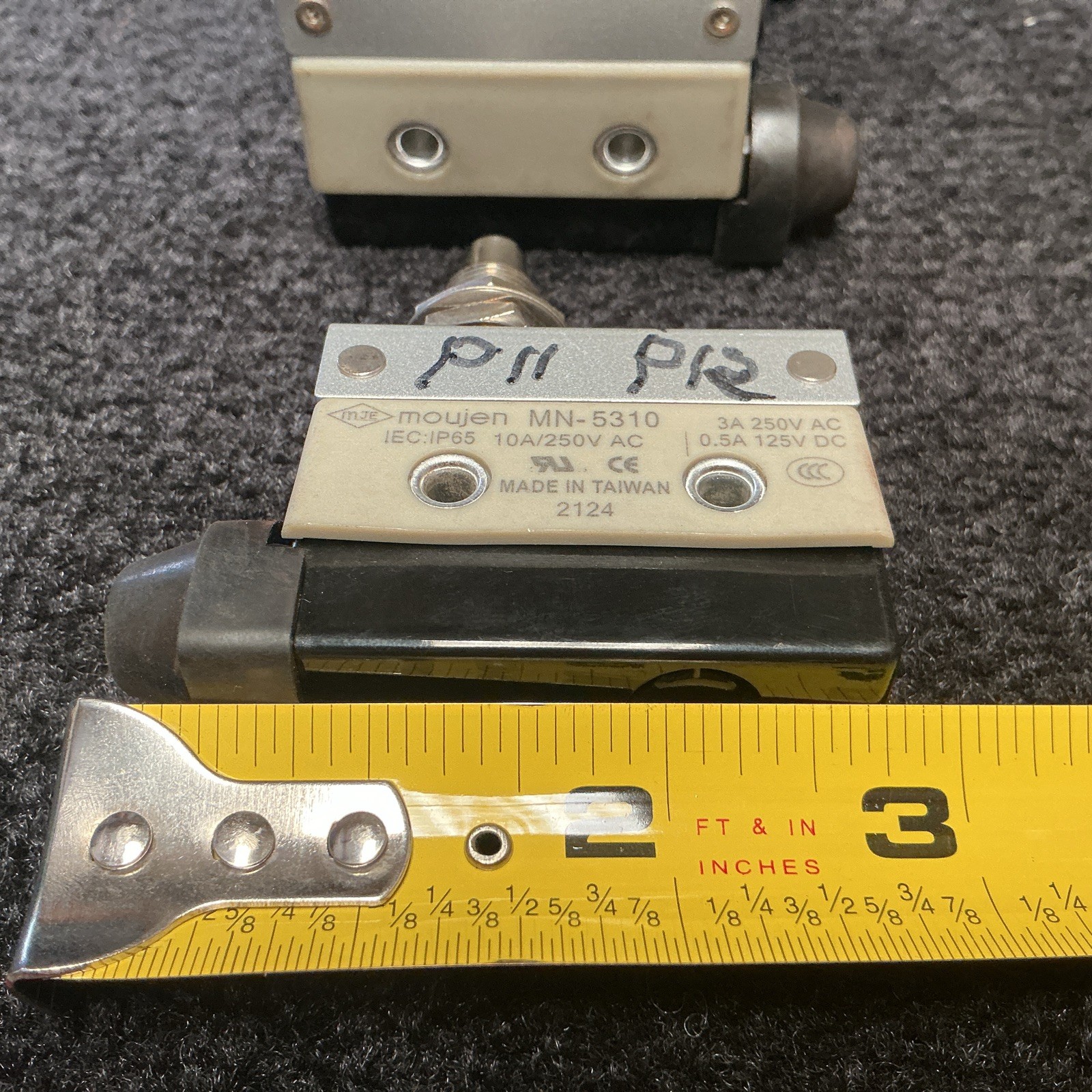Moujen Mn-5310 Limit Switch Lot Of 4. Preowned Tested