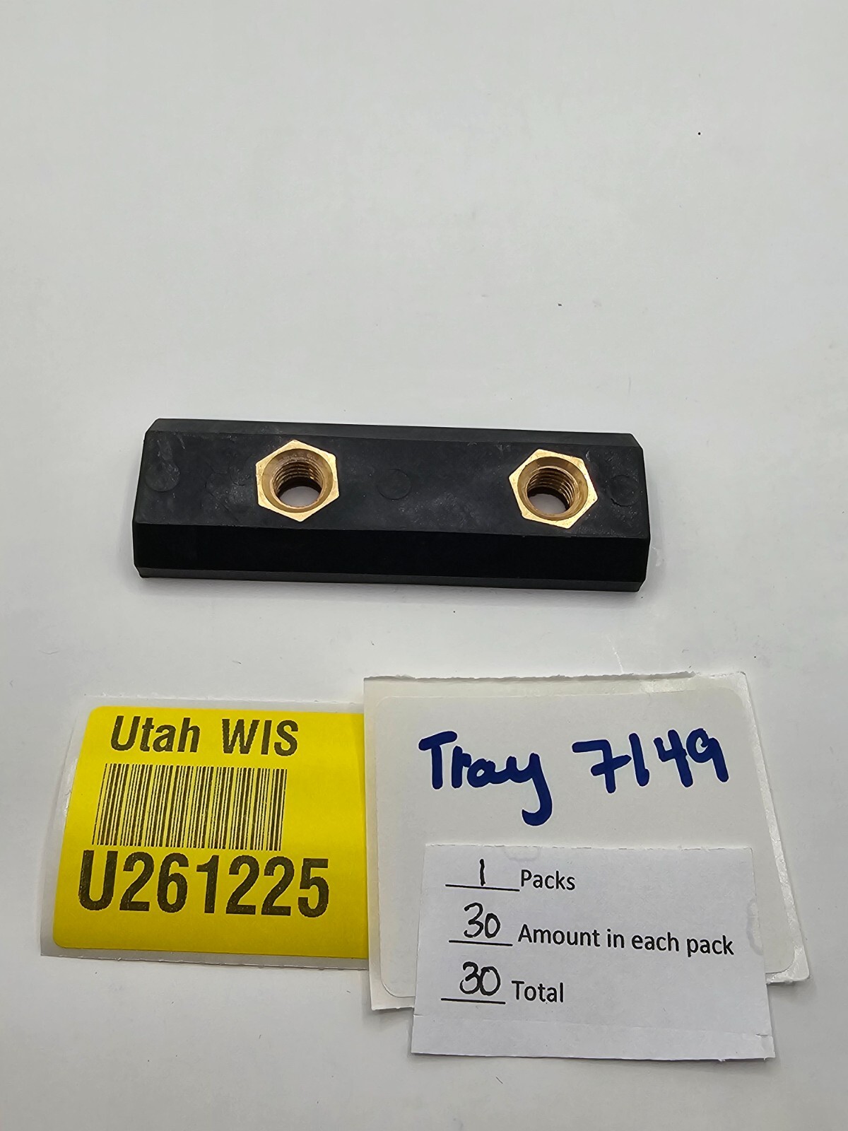 (QTY 30) H25P109-04781-U AIMBN156-400009-001 Nylon Guide Block 2 Threaded Hole