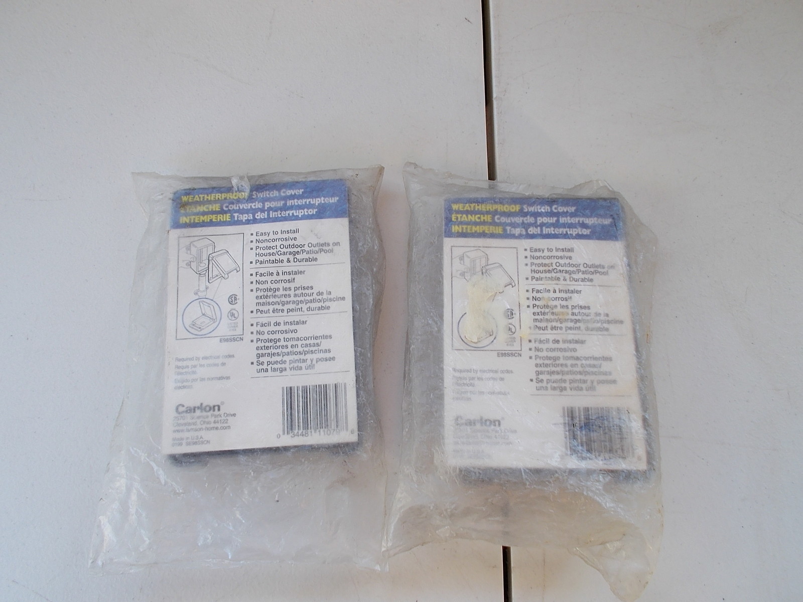 NEW Carlon Non-Metallic Switch Cover, Lot of 2 *FREE SHIPPING*