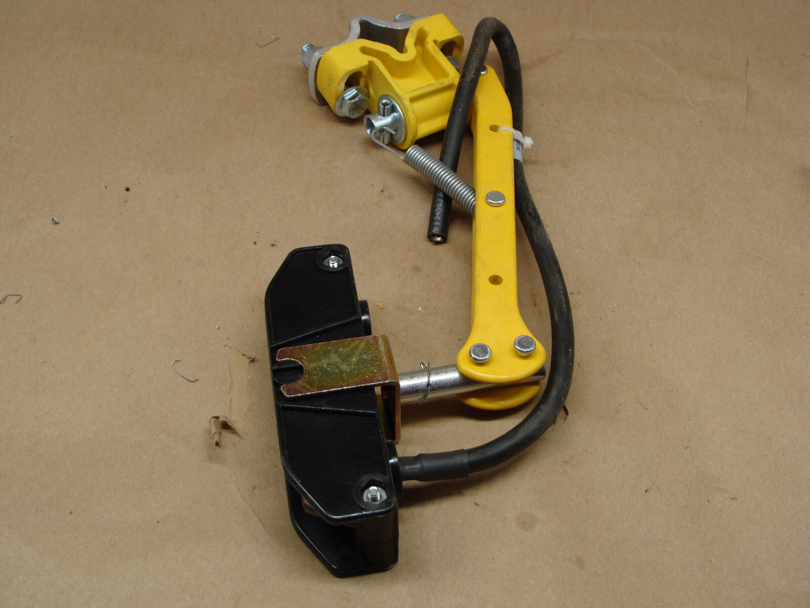 MAGNETEK UNIVERSAL COLLECTOR ASSY ARM 1814E 120-10065