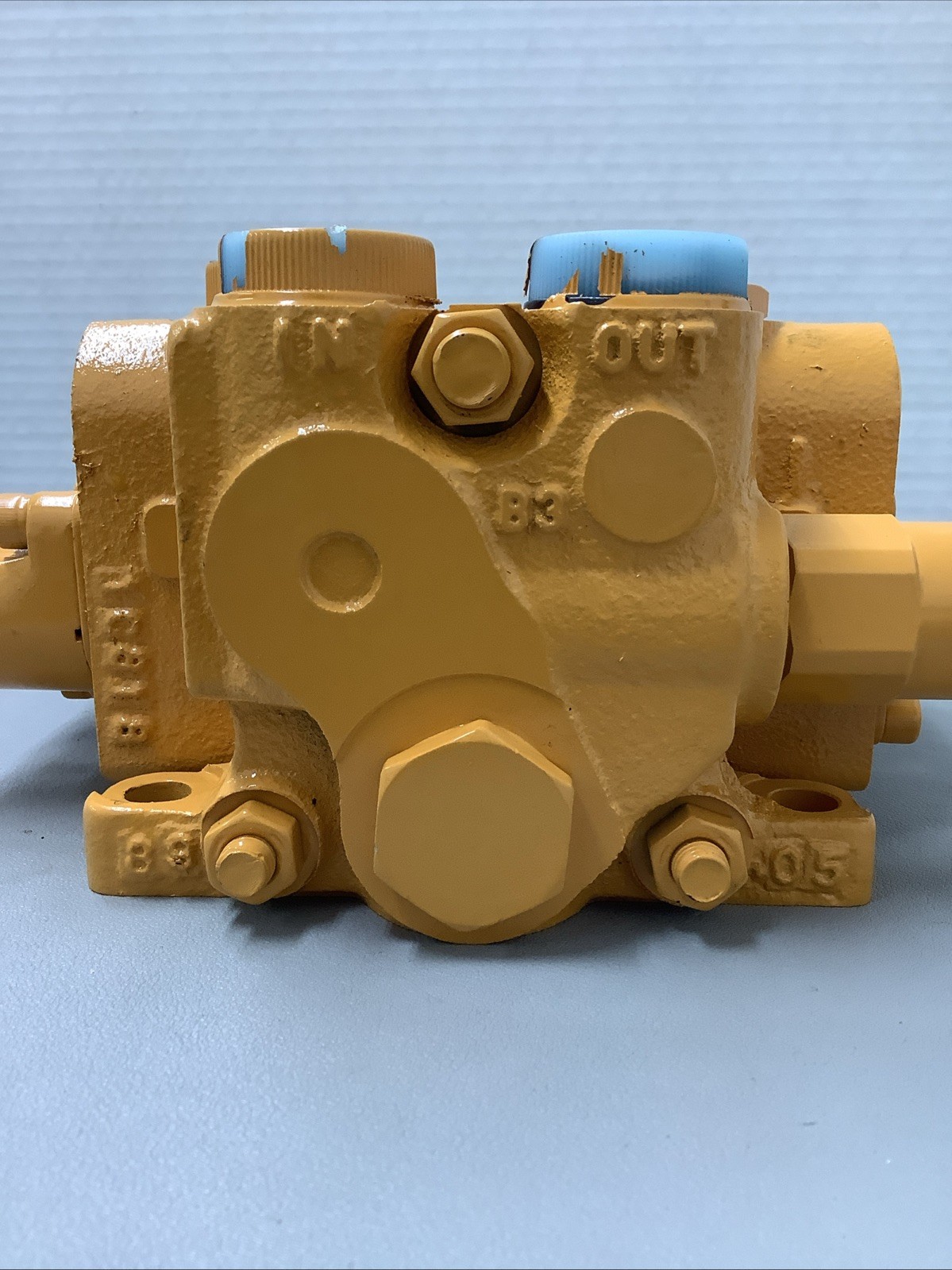 Doosan A155361 3-Spool Hydraulic Control Valve Assembly (r31)