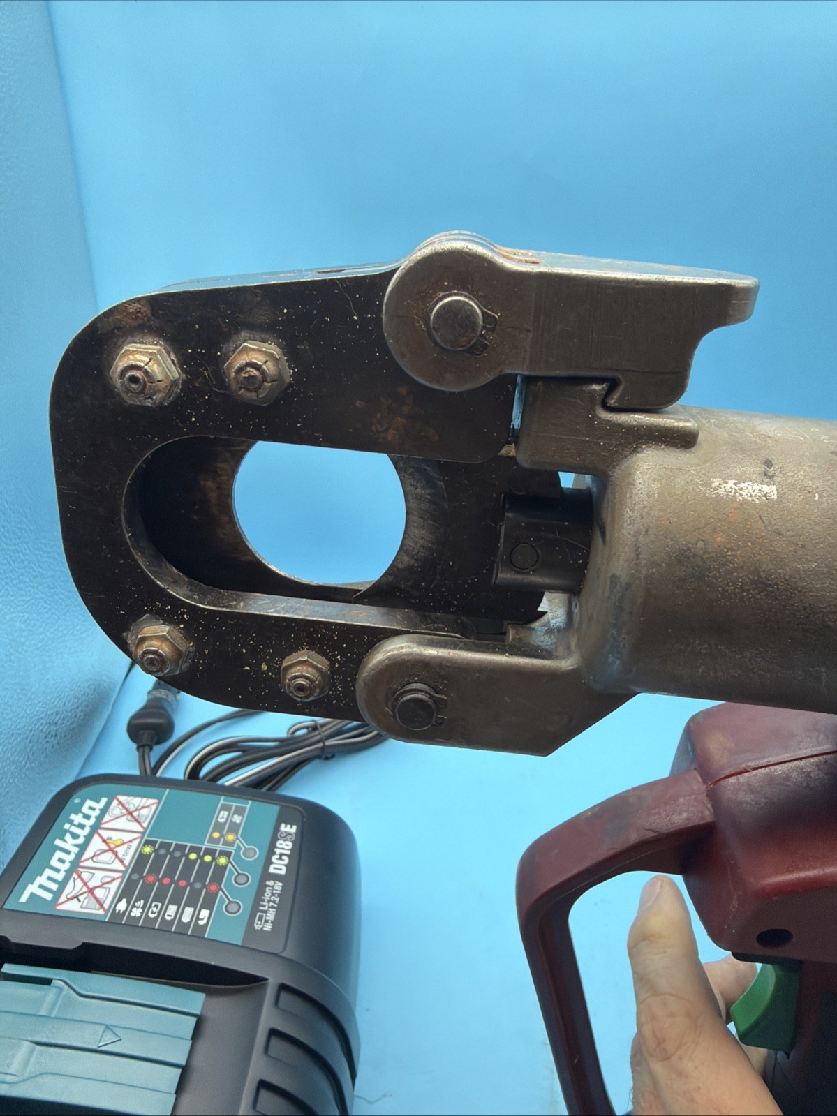 Burndy Patriot Series 129 PATCUT129 *working Needs Service