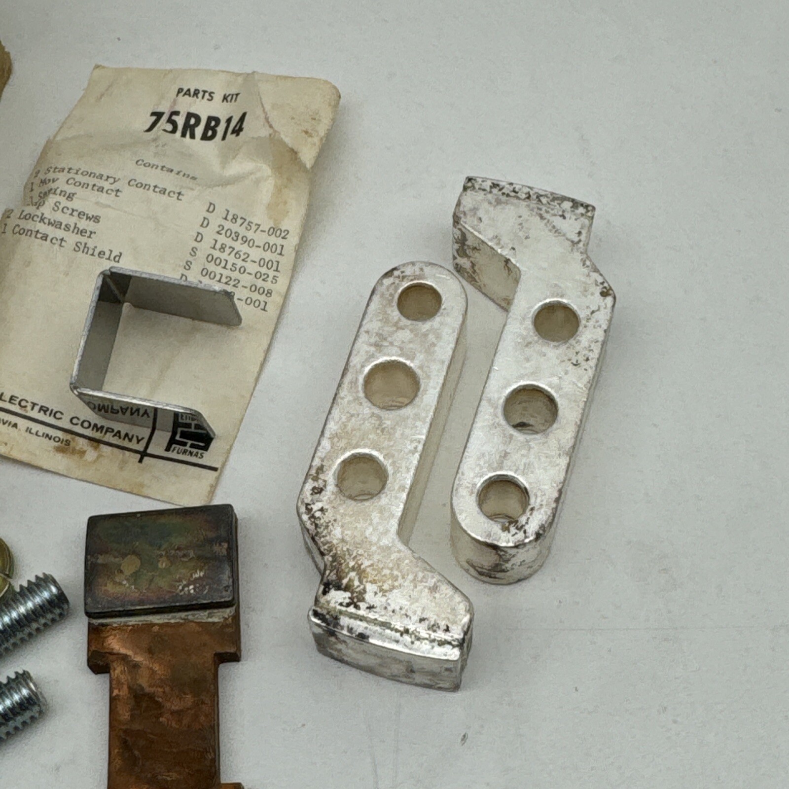 Furnas 75RB14 OEM Replacement Contact Set, Vertical Type Size 4-1/2 Power Pole