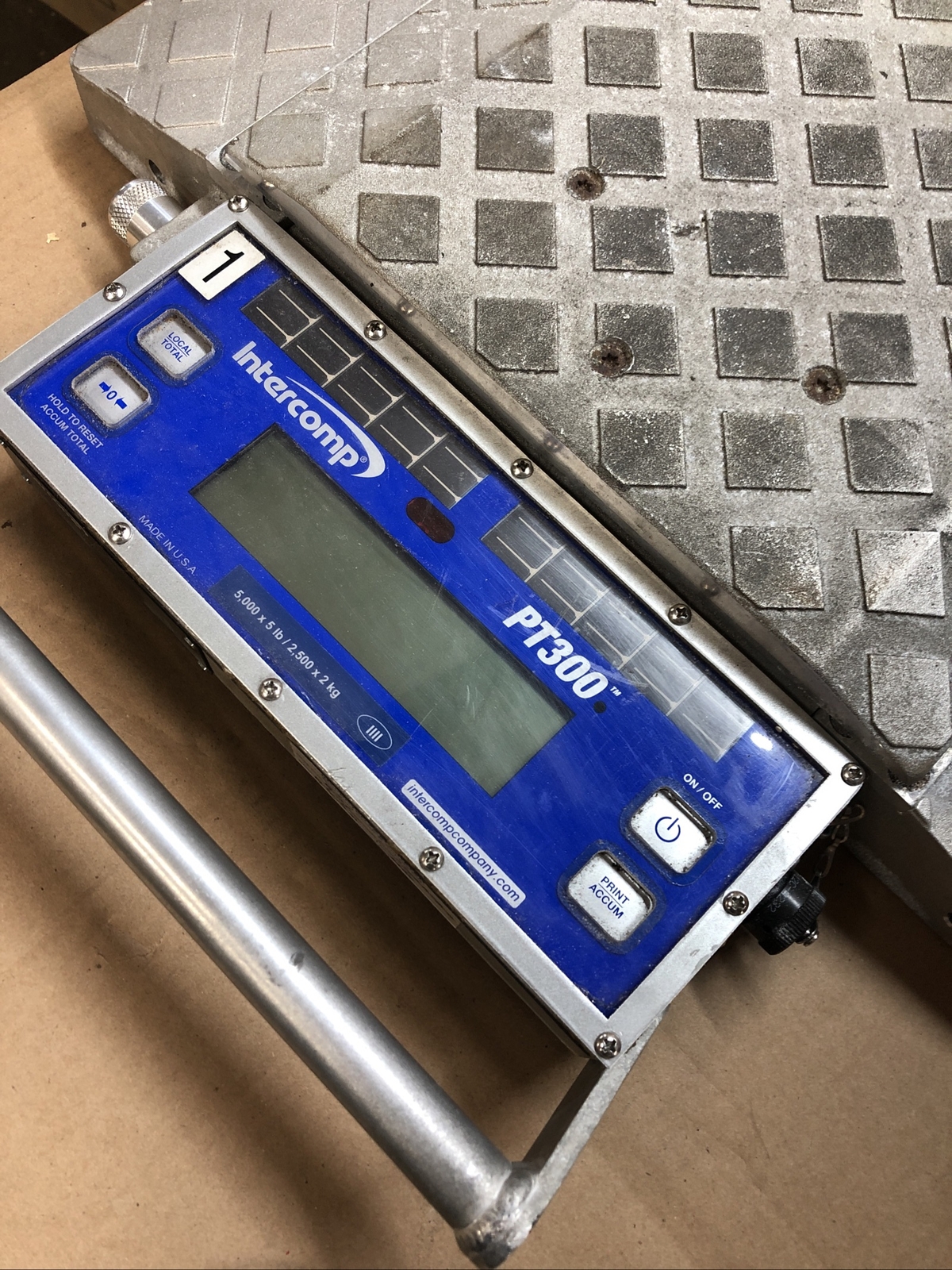 Intercomp 181006-RFX PT300 Wireless Solar Wheel Load Scale