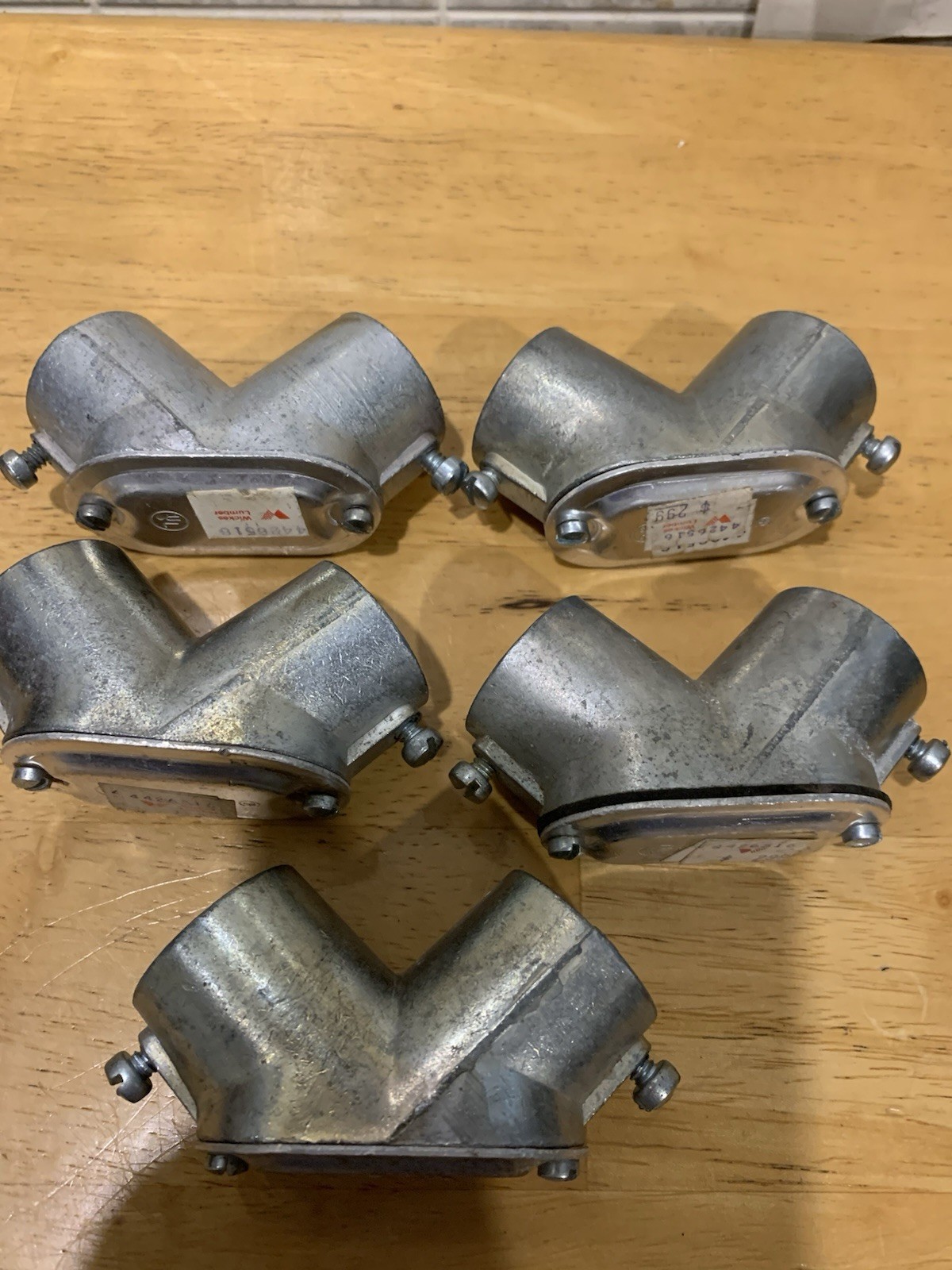Lot of 5 New Old Stock Halex L144-2- 90 Degree Pull Elbow 3/4″ Squeeze Connector