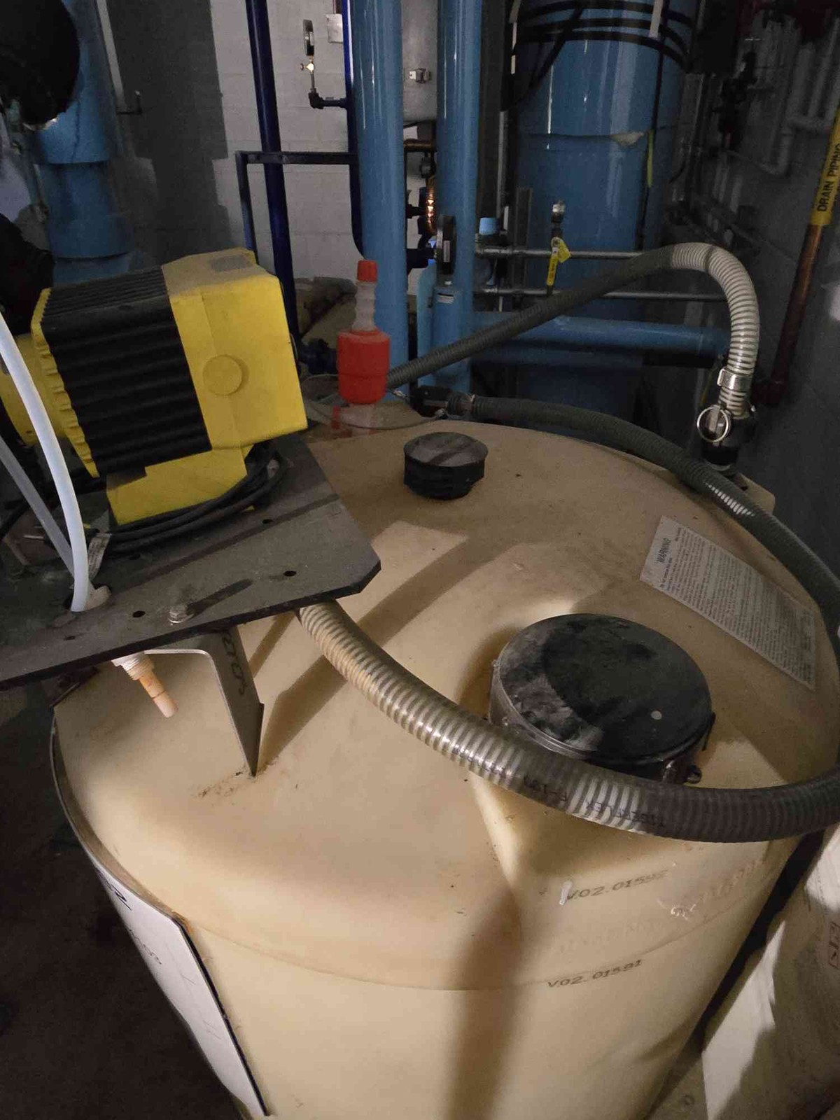 Suez Corrshield MD4103 Glycol Mixing Tank with Pump #22071 105Gal(SKU: 111338)