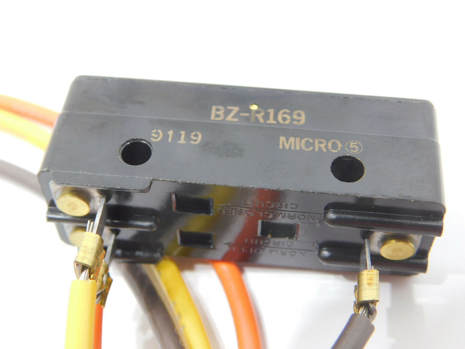 MicroSwitch BZ-R169 36101-M 2-24 125/250/480V 15A with leads