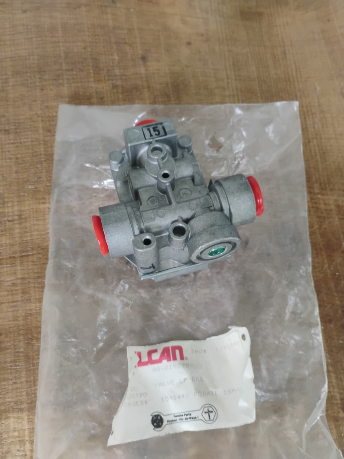 NEW VULCAN HART 1929800 LP Gas VALVE 120V ,60HZ