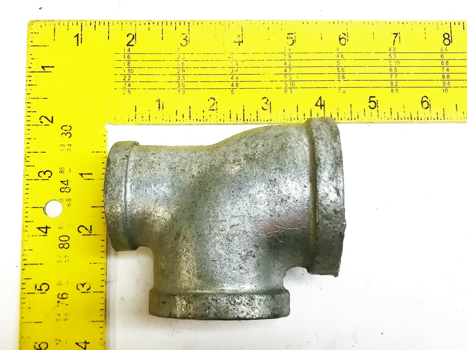 Galvanized Malleable Iron 1-1/2″ Female x 1-1/4″ Female x 1″ Female Tee NOS