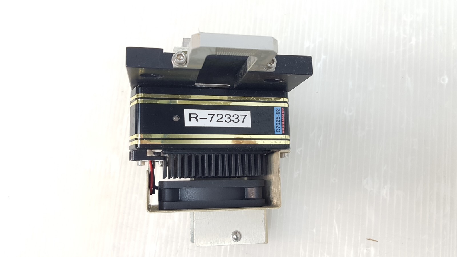 HAMAMATSU multichannel detector head C7025-02; W/ Huntington vacuum gauge