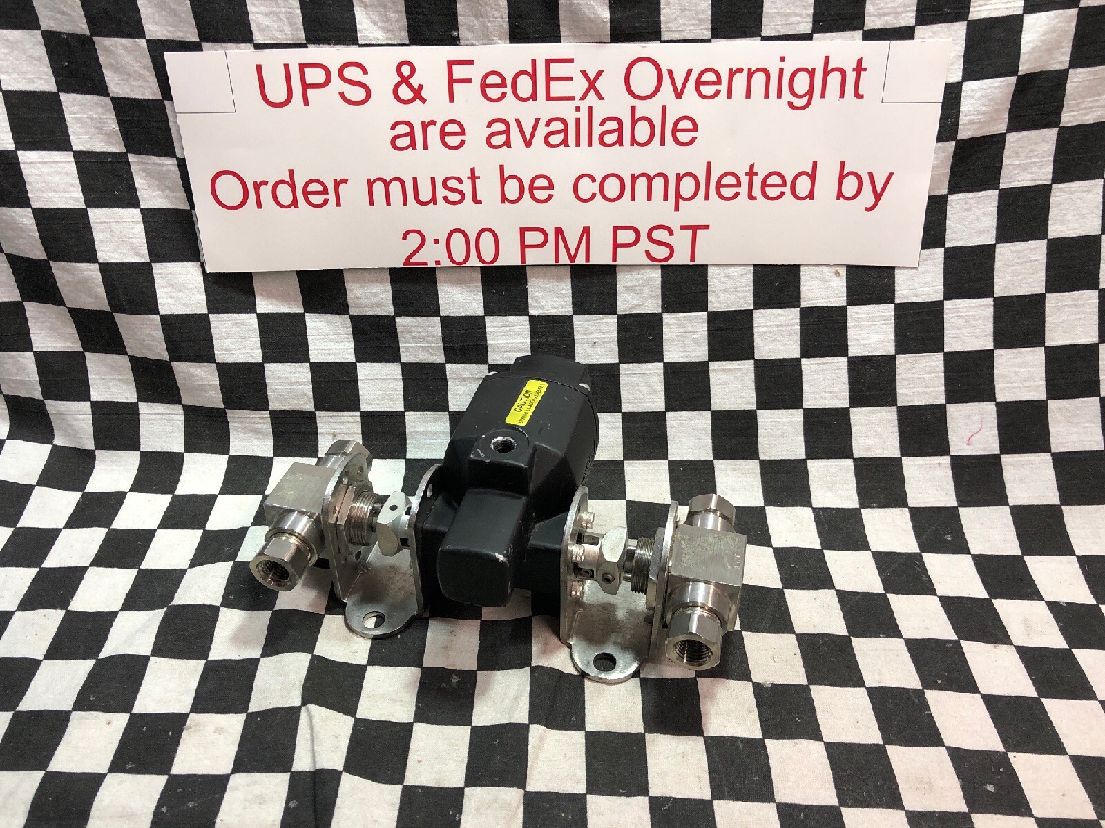 SWAGELOK Pneumatic Spring Return Double Actuator 90°, MS-131-SR & SS-83KF4