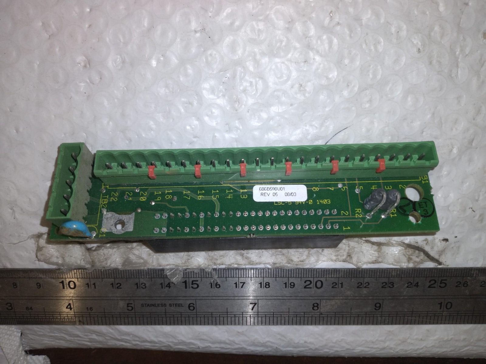 686B598U01 REV 05