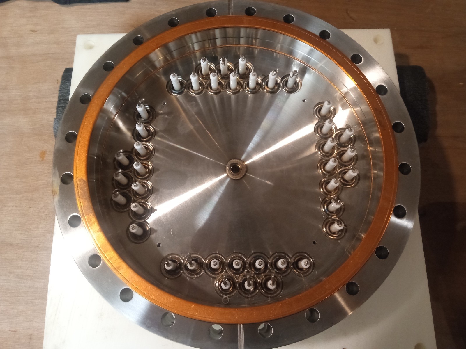 10″ Conflat chamber assembly w/ (40) 14 kV feedthroughs, one is broken
