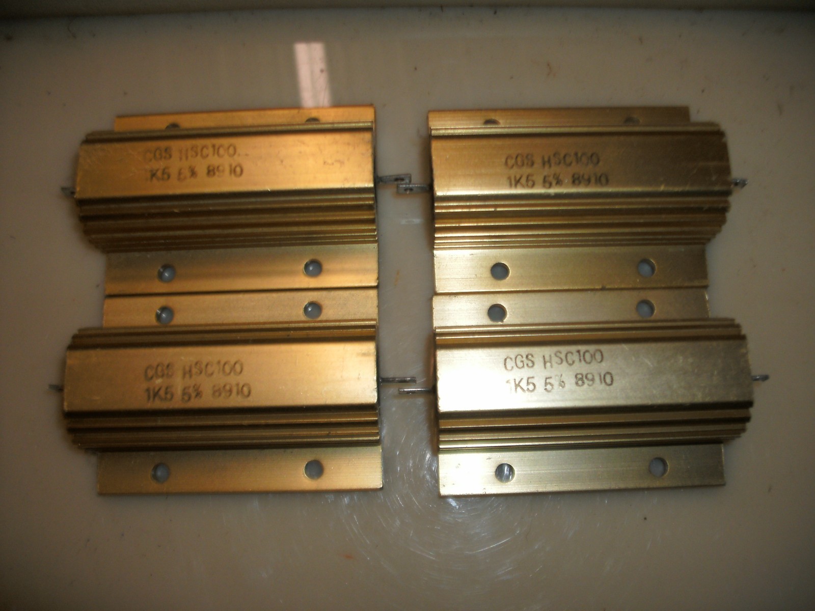 LOT OF 4 – CGS HSC100-1K5 5% CHASSIS MOUNT WIRE WOUND RESISTOR 100 OHM 100 WATT