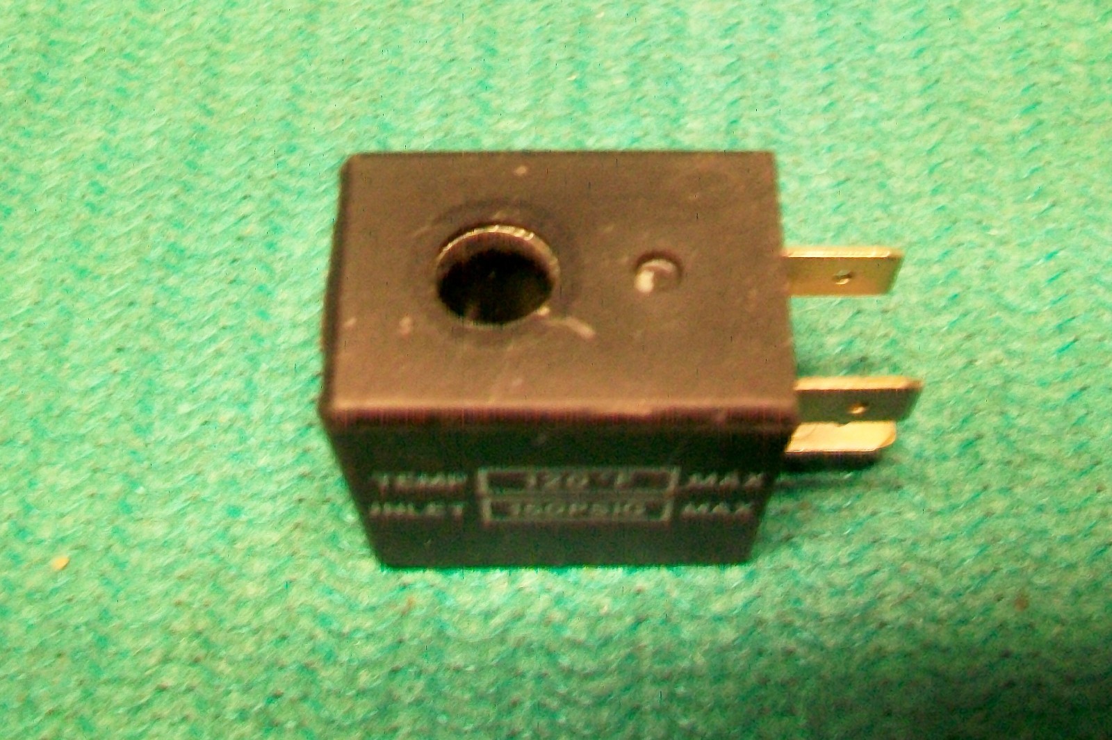 SOLENOID VALVE B95P 100 110/120V 8.0VA0.07A TEMP 120ºF MAX INLET 150PSIG MAX