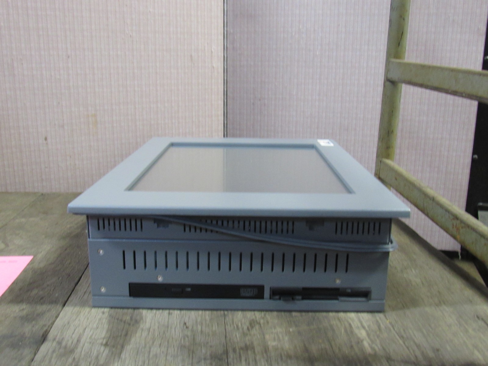 Xycom Proface Operator Interface Display Panel 4115T 4115-0014121010001 100-240V