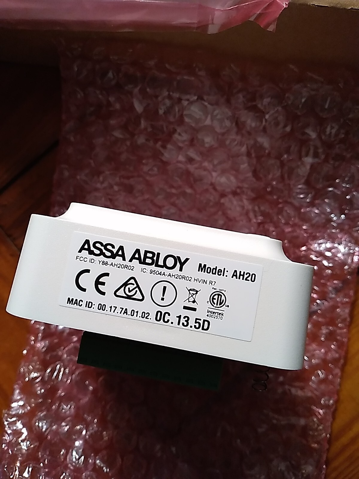Assa Abloy #AH20 Wiegand Hub 1:1