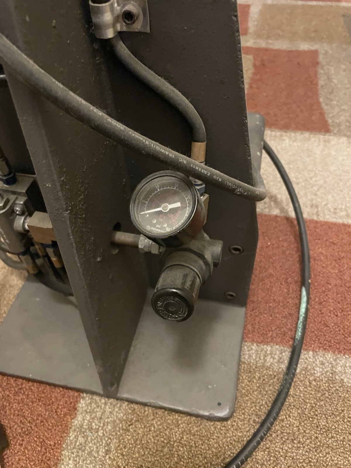 SEMCO Model 388 AUTOMATIC SEALANT PACKAGE MIXER Free Shipping