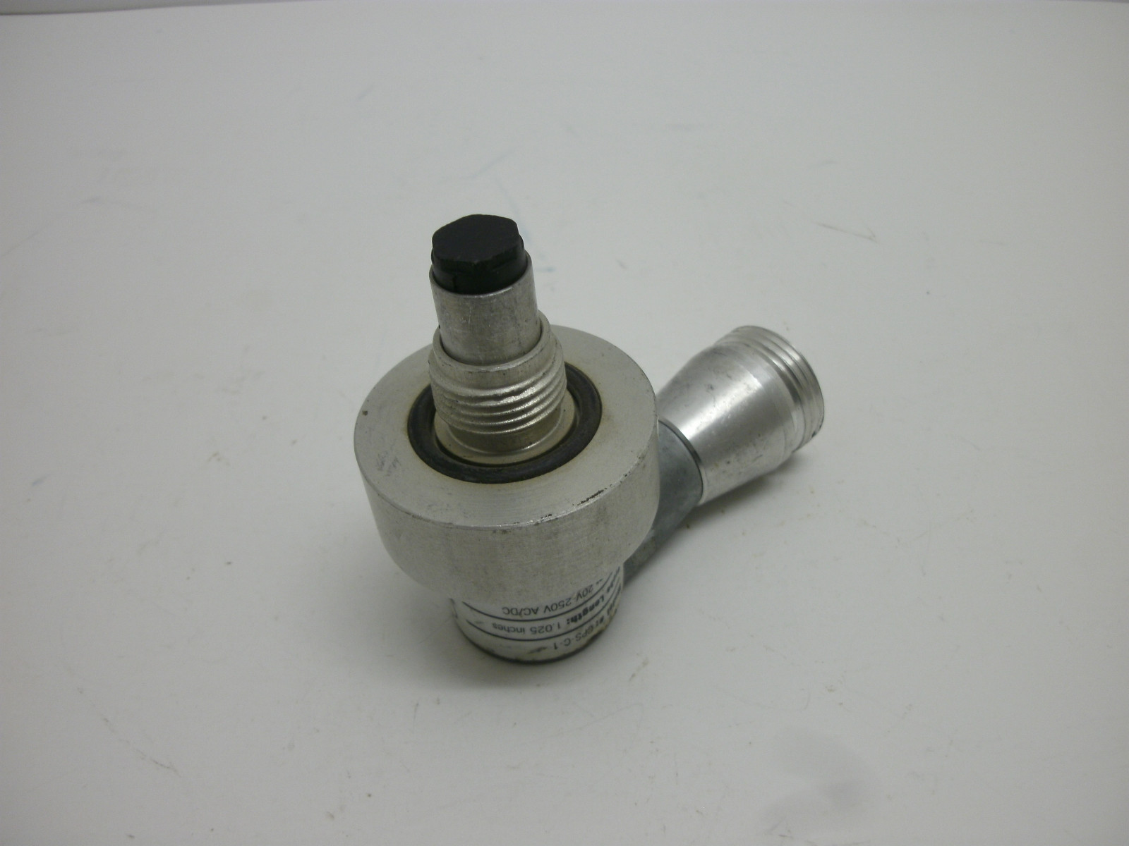 PEPPERL+FUCHS NJ3-25-US-BHM PROXIMITY SENSOR MODEL CPS-C-1 20-250V AC/DC 250 PSI