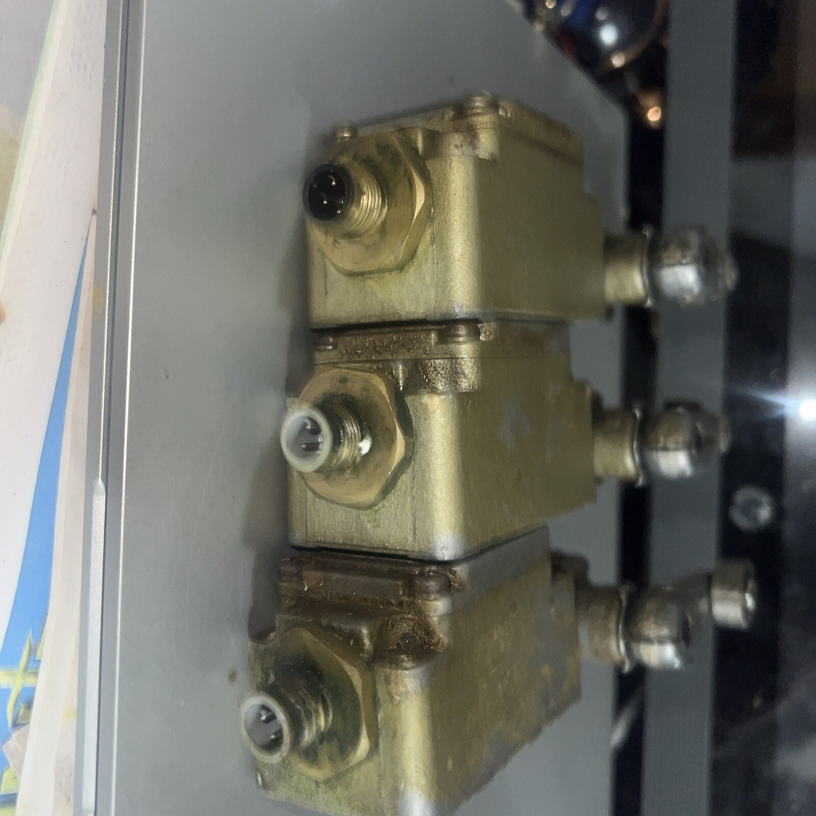 Lot of1 1 YAMATAKE HONEYWELL MICRO SWITCH 1LS19-JE5 (H3R11)